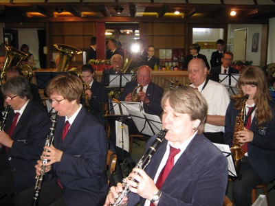 Möhnsener Musikanten spielten für das DRK in Gülzow