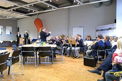 Jugendblasorchester Sachsenwald bei der GITZ GmbH in Geesthacht