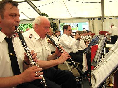 Musikerfest 2010 in Güster - Musikzug Möhnsen und das Jugenblasorchester Sachsenwald 