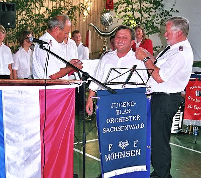 Jubiläumskonzert 2008 - Erwin Kraft wird beförderdert zum Löschmeister