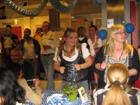 Die Möhnsener Musikanten spielten auf einem betrieblichen Oktoberfest in Hamburg - Bild zum Vergrößern bitte anklicken