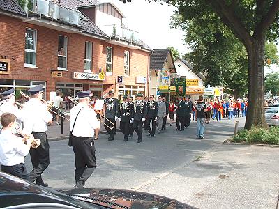 Schützenfest in Trittau - Bild durch Anklicken vergrößern