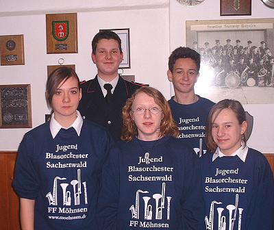  Vorstand vom Jugendblasorchester Sachsenwald bei der Jahreshauptversammlung 2006 - Bild anklicken zum Vergrößern