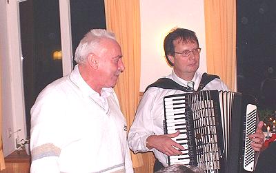 Weihnachtsfeier 2005 - Richard und Joachim